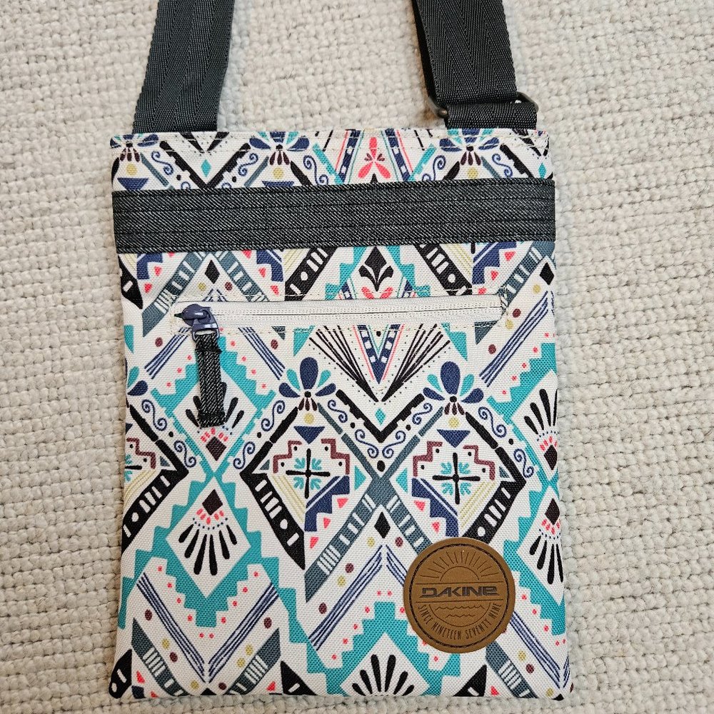 Dakine Jive Small Crossbody Bag - white gray print Casual Travel Outdoor Surfer